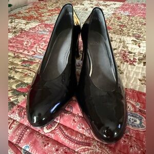 Stuart Weitzman Women’s Black Patent Leather Pumps with Edge Heel
